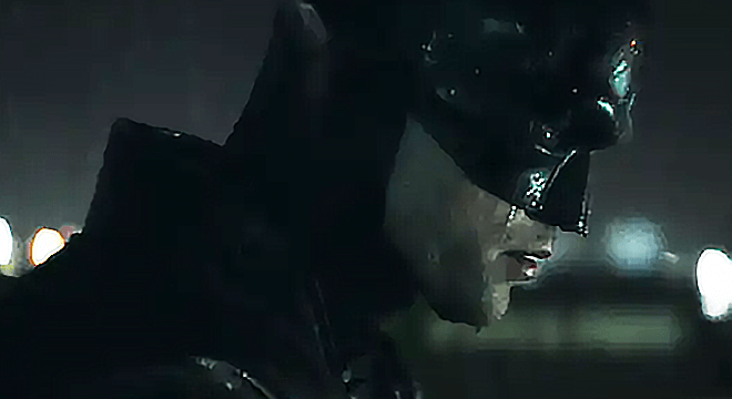Бэтмен Официально Отложен до 2022 года из-за Серьезных Перестановок в Warners Bros.