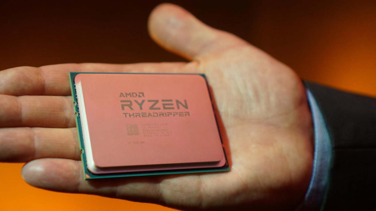 Новейшая Технология AMD 3D V-Cache Использует Микросоединения в 9 Микрон