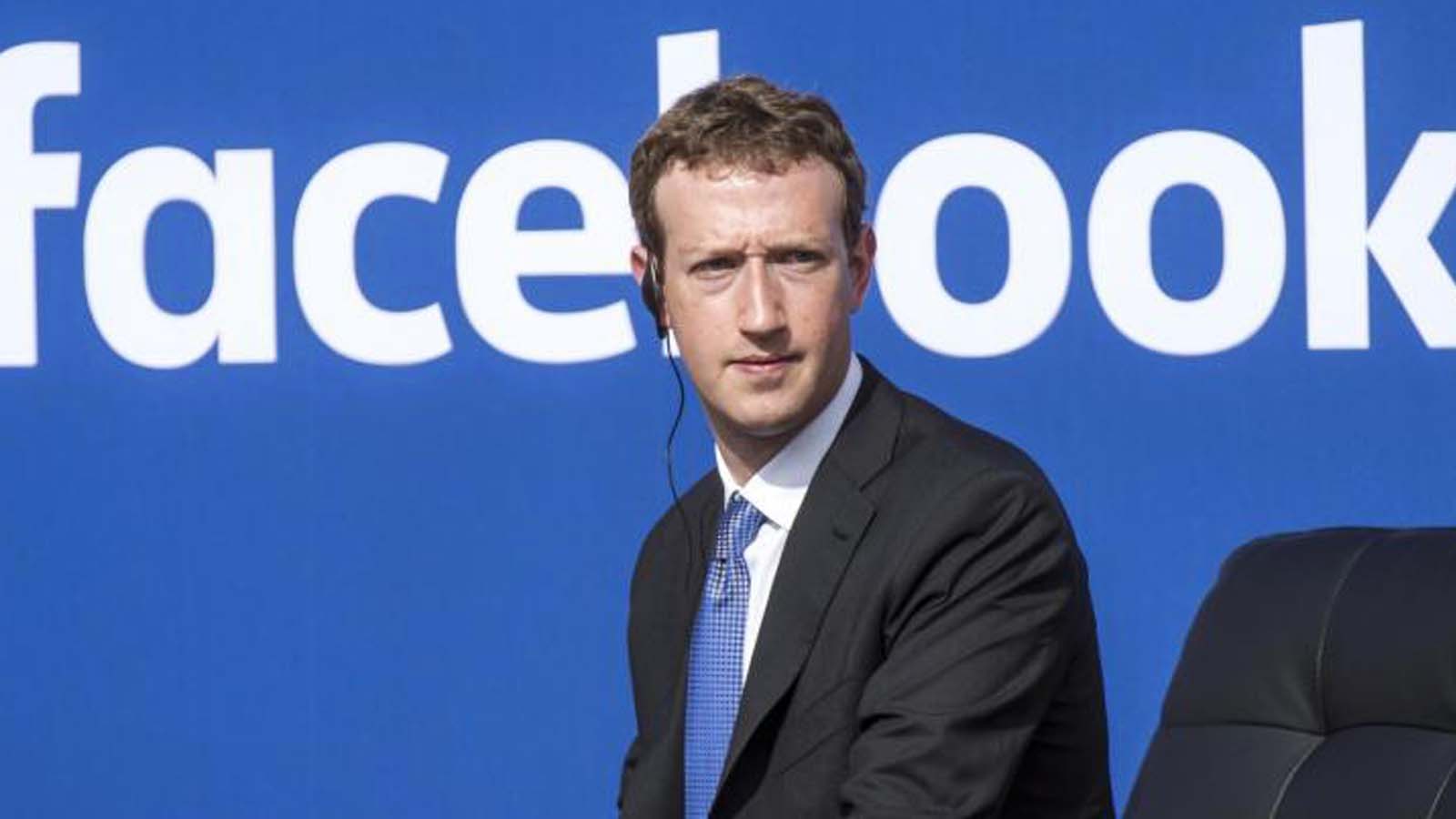 Акции Facebook  сильно упали. Марк Цукерберг потерял более $6 миллиардов