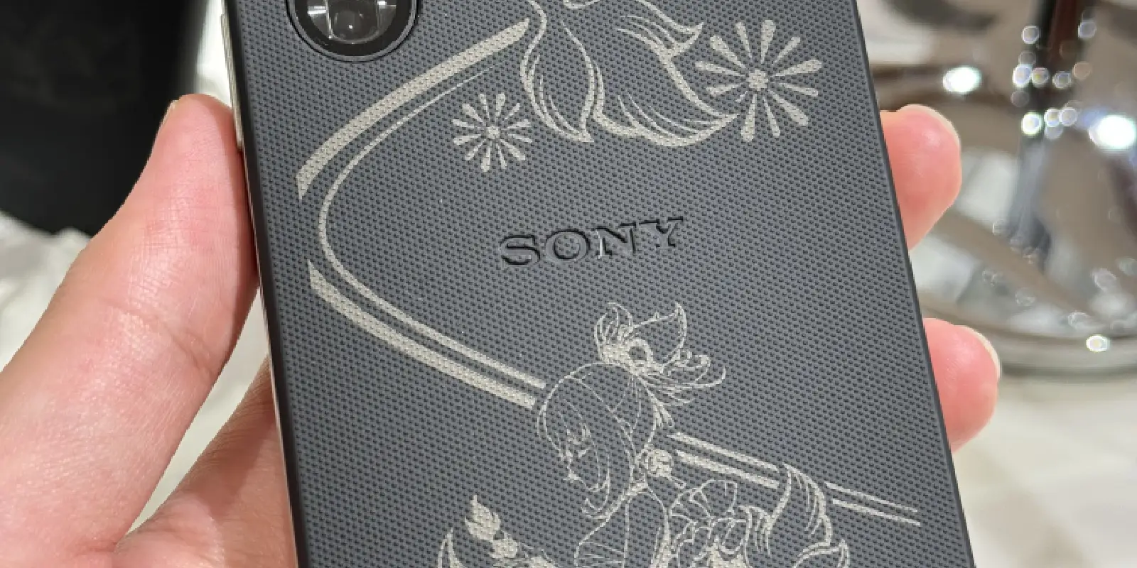 Коллаборация Genshin Impact x Sony Store: представлены телефон, монитор и наушники в стиле Ёимии