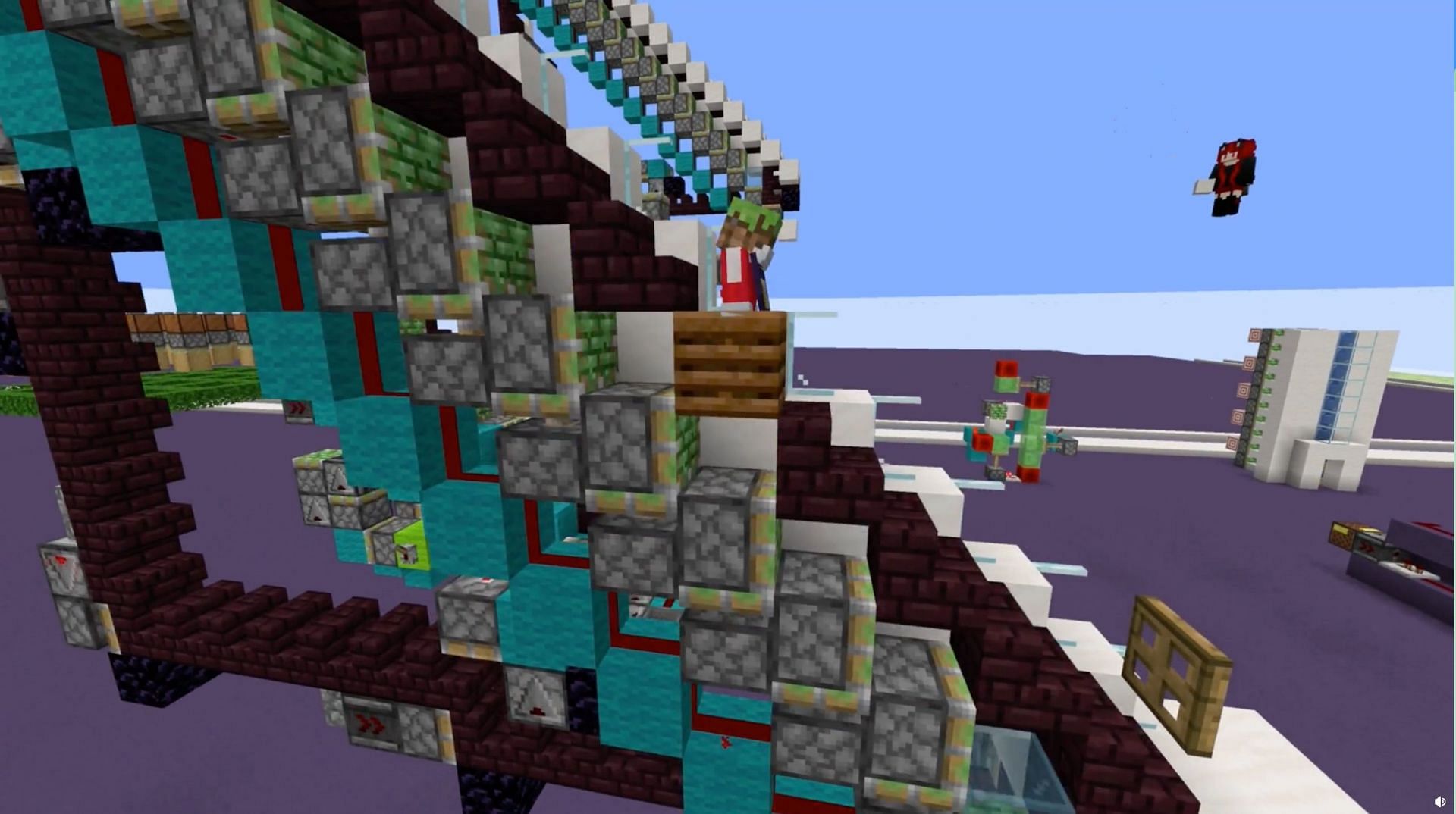 Игрок в Minecraft создает работающий эскалатор с помощью редстоуна
